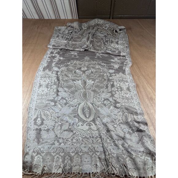 Tan Beige Jacquard Floral Scarf Wrap Shawl Fringe 74x21 Neutral Elegant - Picture 3 of 3
